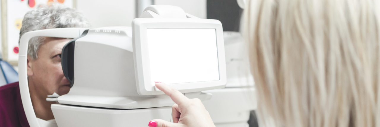 Study Suggests Alzheimer's Disease May Be Diagnosable With an Eye Test eye exam