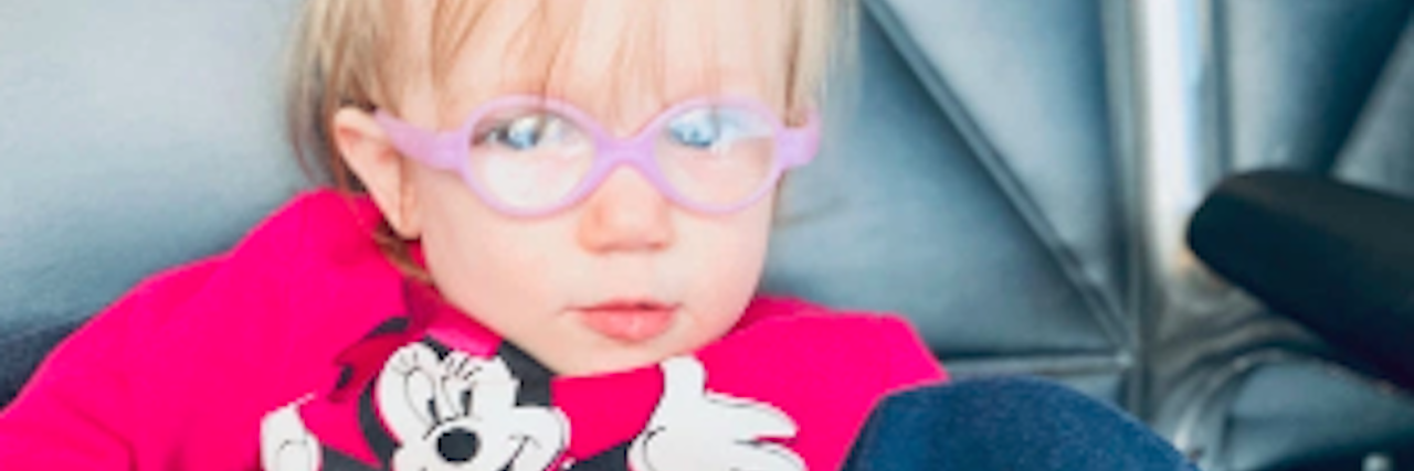 Tips for Flying With a Child Who Has Food Allergies