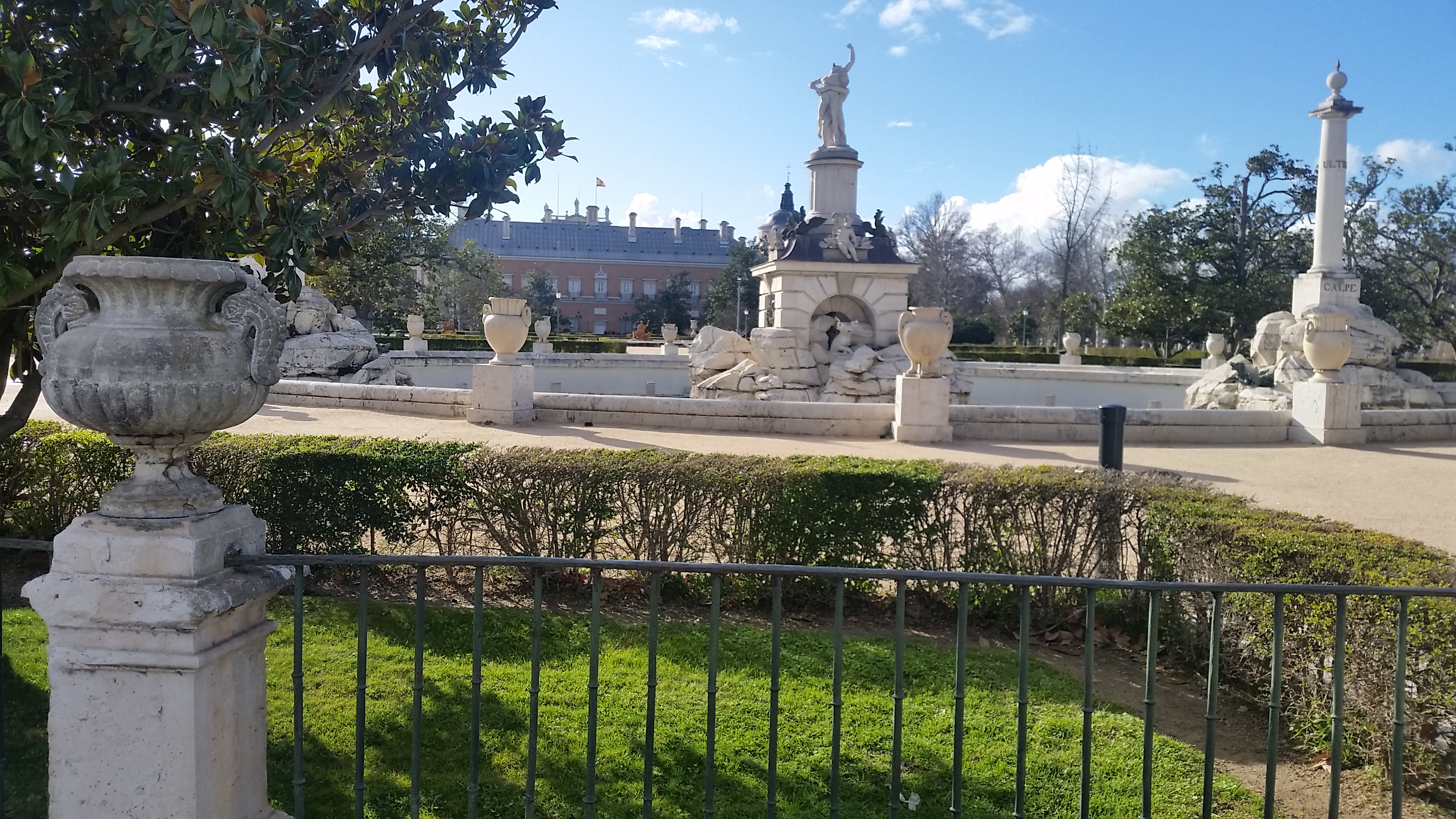 A view from the garden of the palace at Aranjuez.