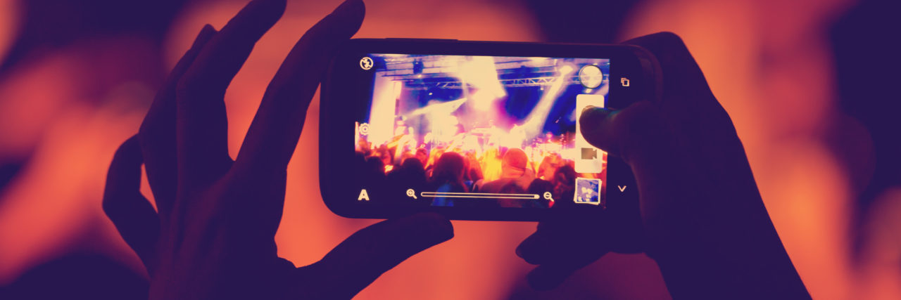 Depression From Watching Instagram When Dealing With Mental Illness phone in the hands of women