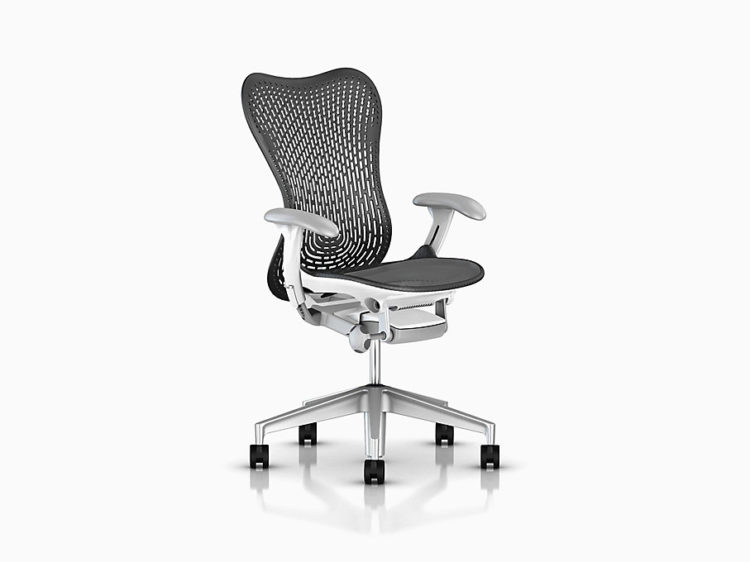 12 Desk Chairs People With Chronic Back Pain Swear By