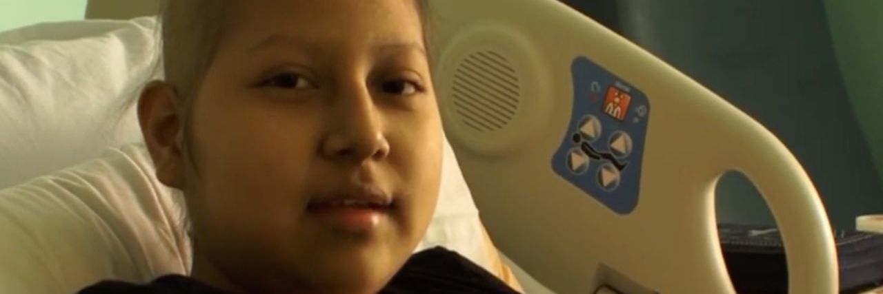Teen With Cancer Treated Alone While Mom Not Allowed to Cross Border ixcell perez