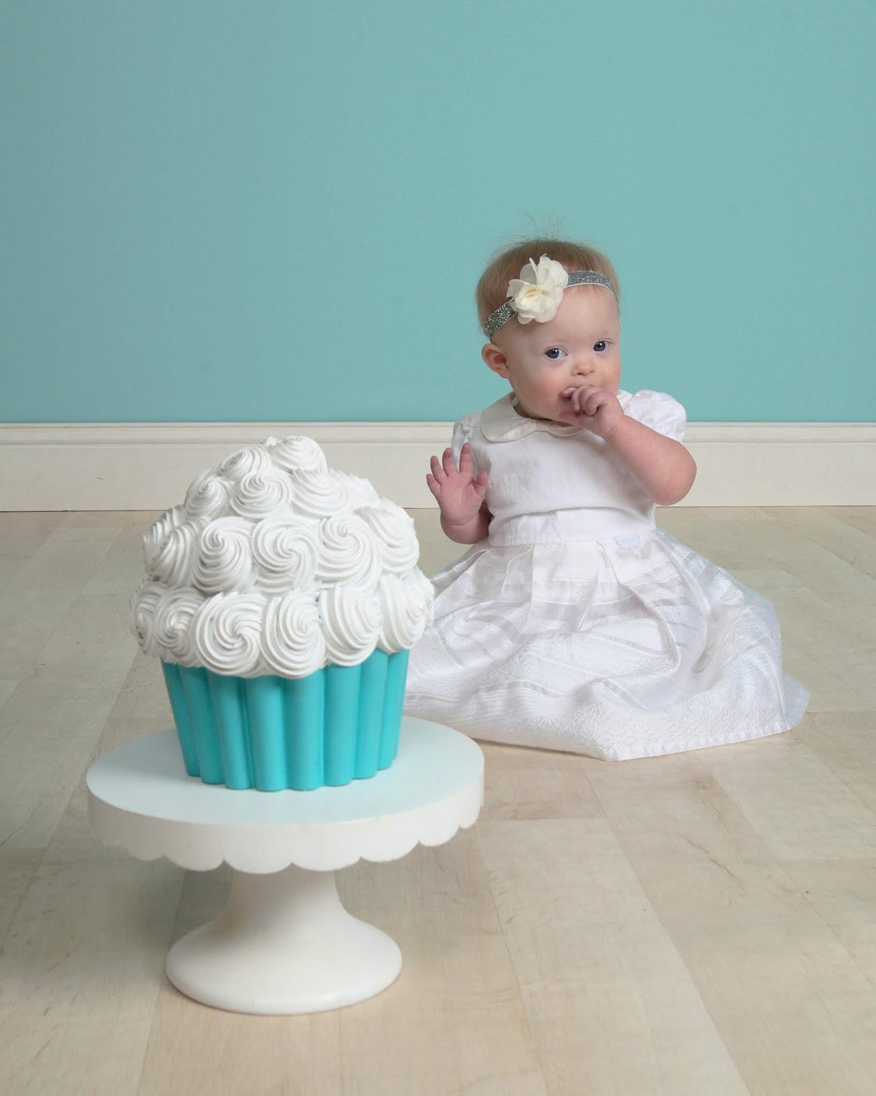 Alice with a birthday cake.