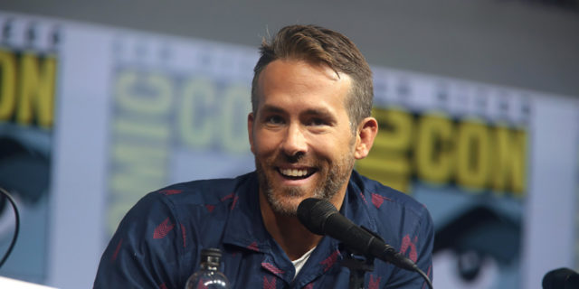 Ryan Reynolds speaking at ComicCon