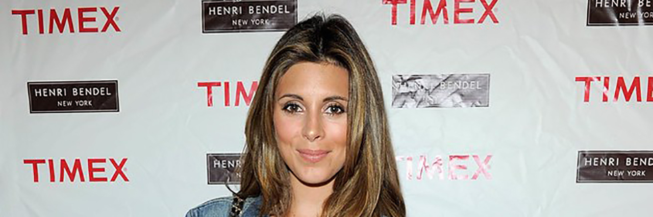 Jamie-Lynn Sigler Discusses Fear of Motherhood With Multiple Sclerosis Jamie-Lynn wears a casual denim outfit on the red carpet
