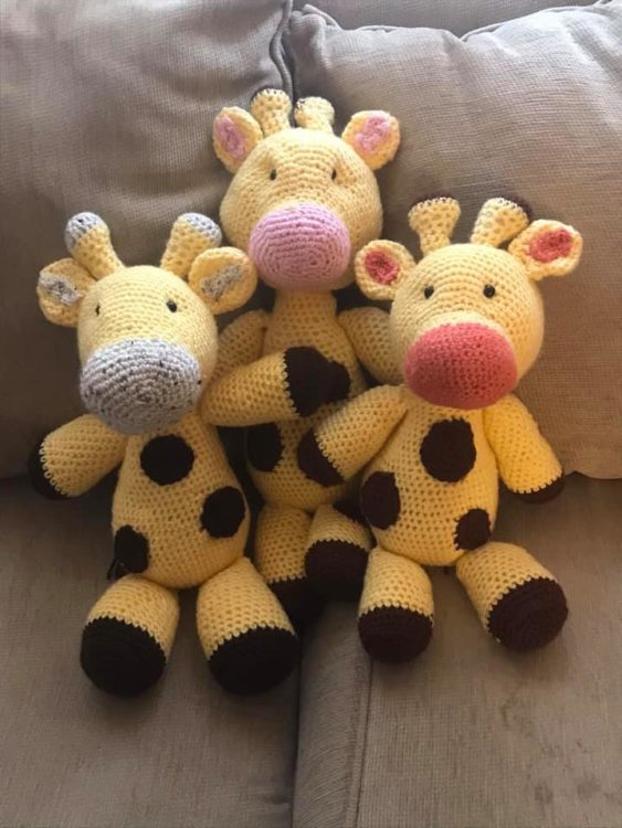 crocheted giraffes