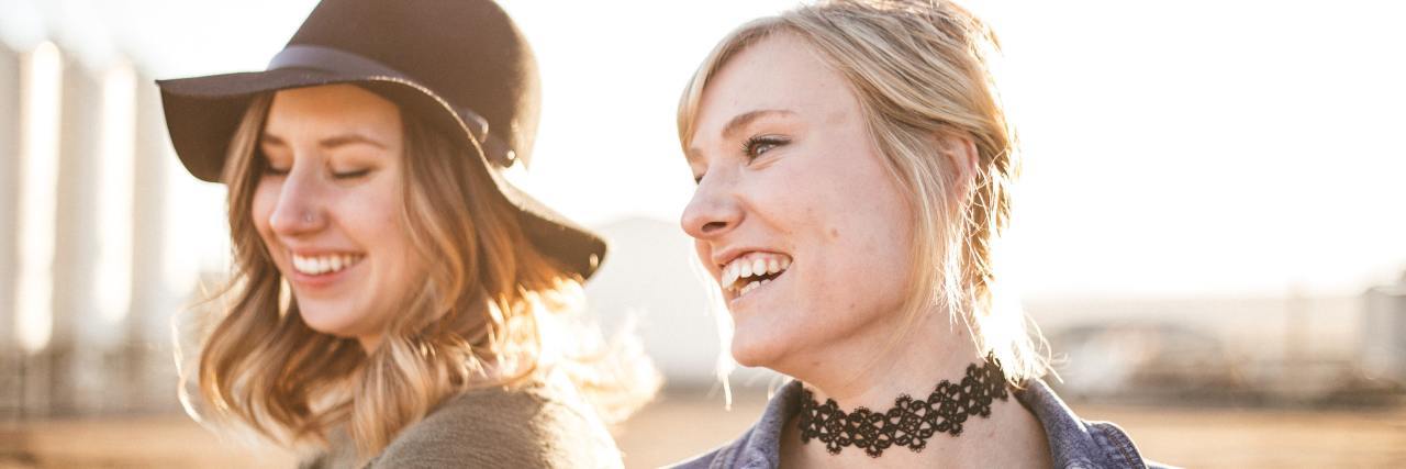 What It's Like When Two People With Mental Illnesses Are Best Friends Two girls smiling