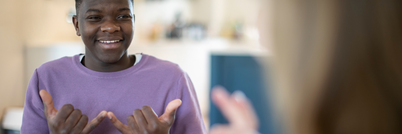 New Glove Translates American Sign Language into Speech Through App