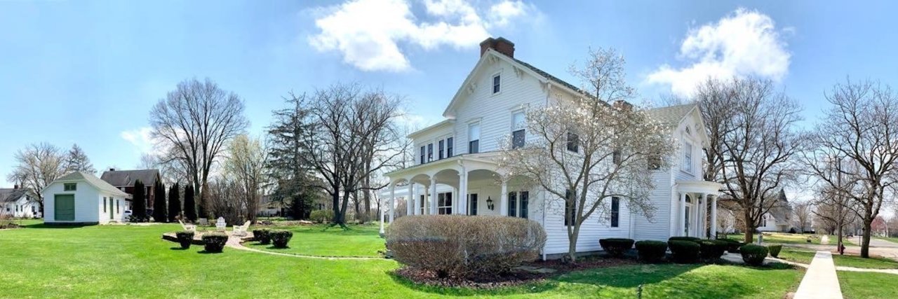 The Worries of an Innkeeper During COVID Christmas