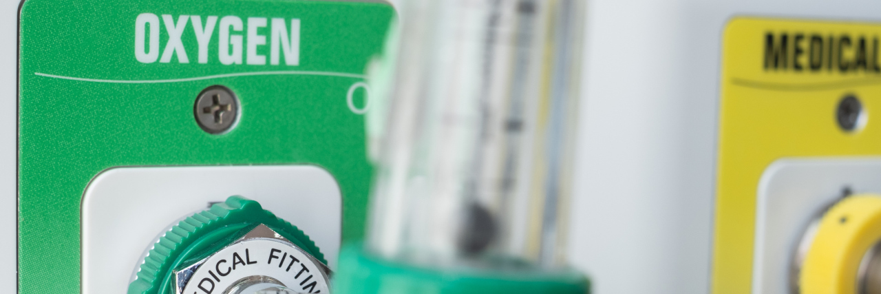 In Los Angeles and Beyond, Oxygen Is the Latest COVID-19 Shortage Wall-mounted oxygen flow meter in a hospital room.