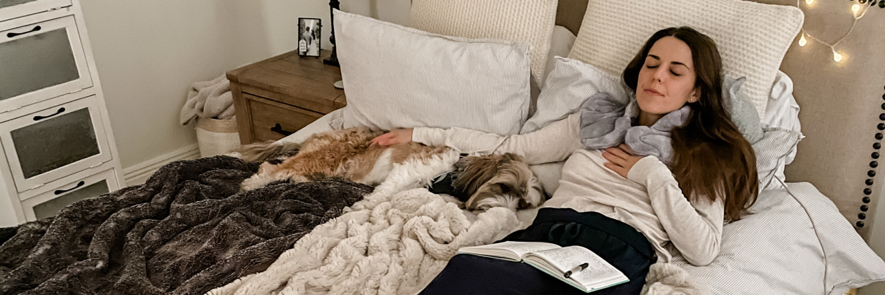 Finding Resilience During a Long-Term Chronic Pain Flare girl laying in bed