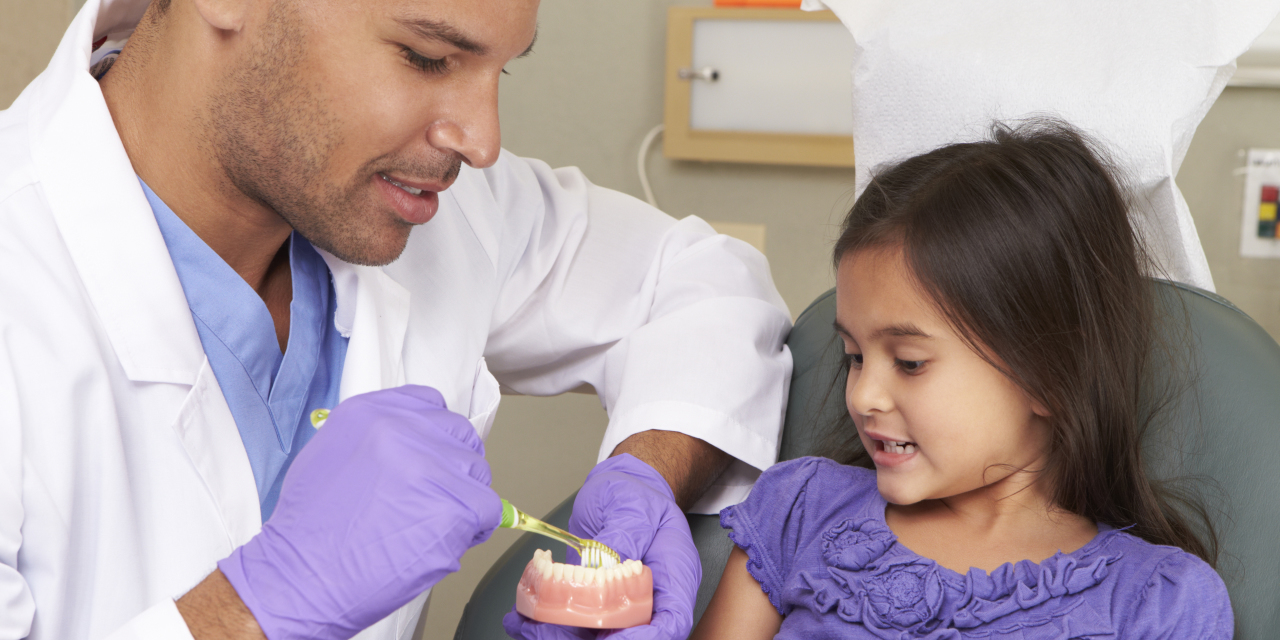 10 Tips to Make Dentist Visits Easier for Autistic Kids