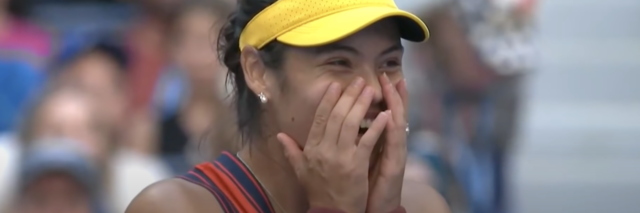 photo of Emma Raducanu looking thrilled after winning the 2021 U.S. Open