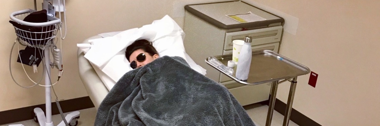 6 Strategies for Getting Out of Status Migrainosus Natalie in the hospital for migraine treatment.