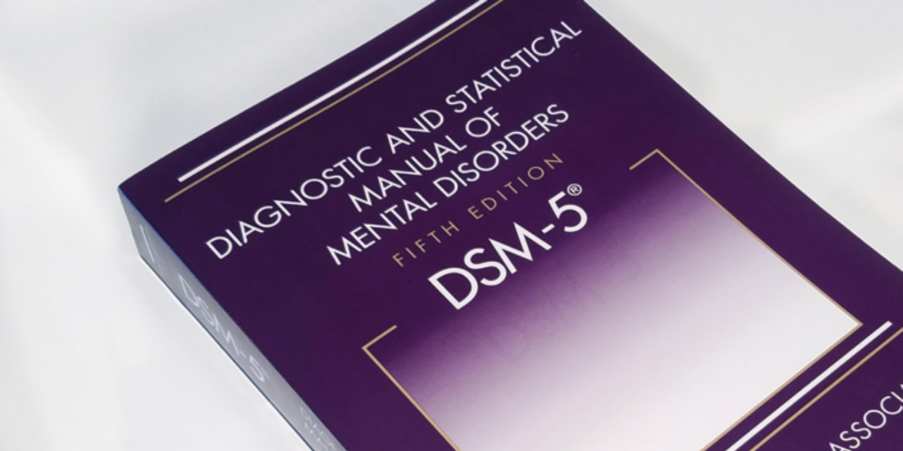 DSM 5. Diagnostic and Statistical manual of Mental Disorders. DSM-5 книга. DSM 5 психиатрия.