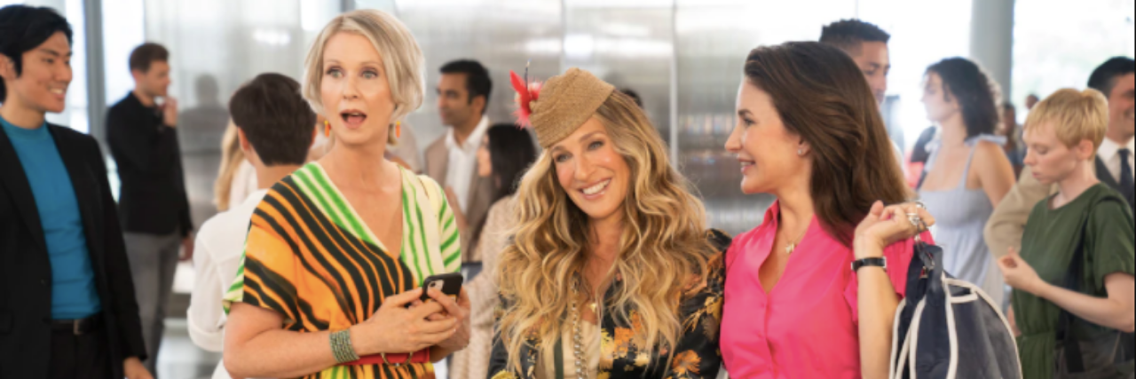 'And Just Like That…' Episode 1 Recap: 'Hello It’s Me' "Sex and the City" Carrie (Sarah Jessica Parker), Charlotte (Kristin Davis), and Miranda (Cynthia Nixon) standing together smiling