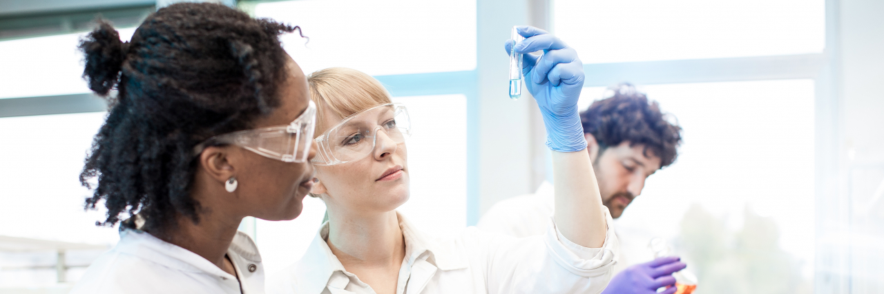 President Biden Relaunches 'Cancer Moonshot' Program Cancer researchers at work.