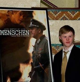 Connor Long, star of "Menschen."