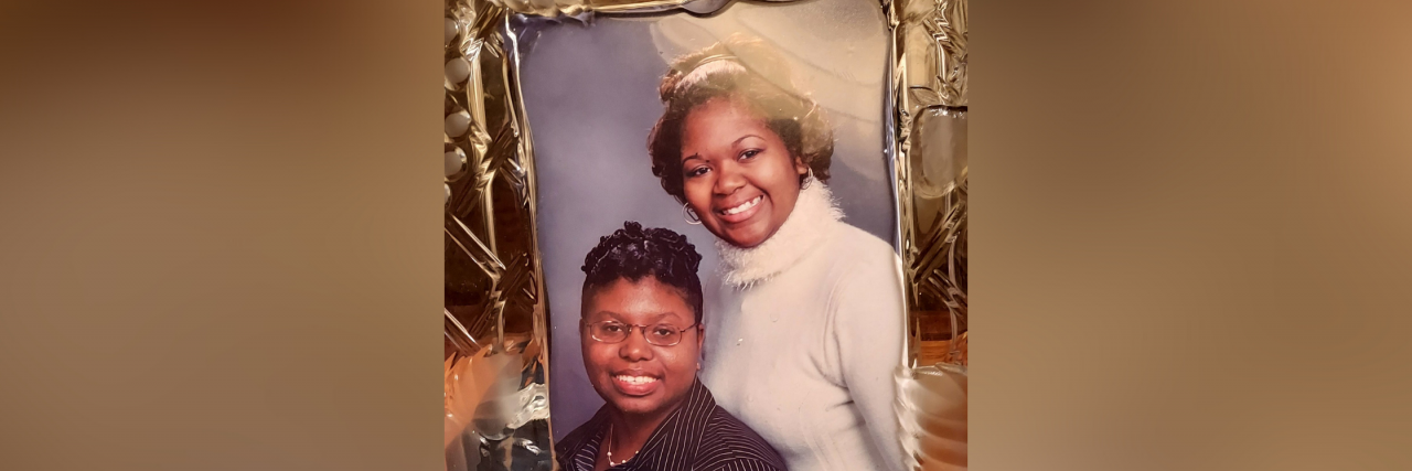 How My Sister's Death Forced Me to Focus on My Lupus Framed photo of Jae and her sister.
