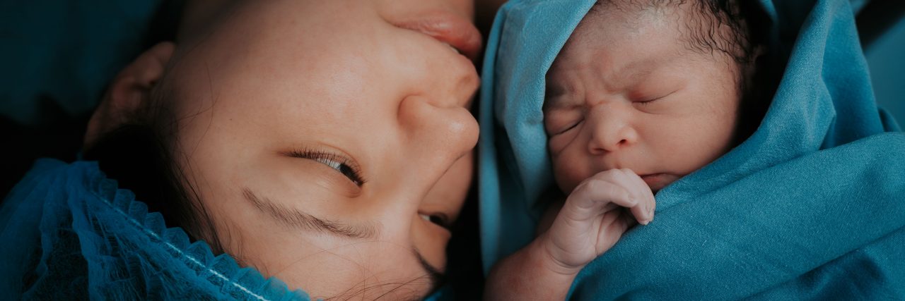 What Is the Postpartum 5-5-5 Rule? mom and newborn